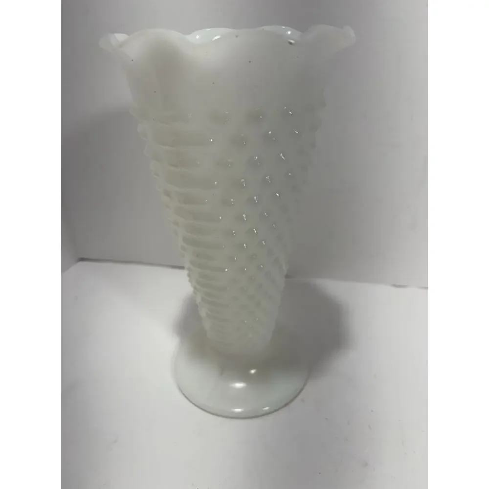 Vintage Anchor Hocking Milk Glass‎ Vase Hobnail Ladder Fluted Rim 9-1/2”